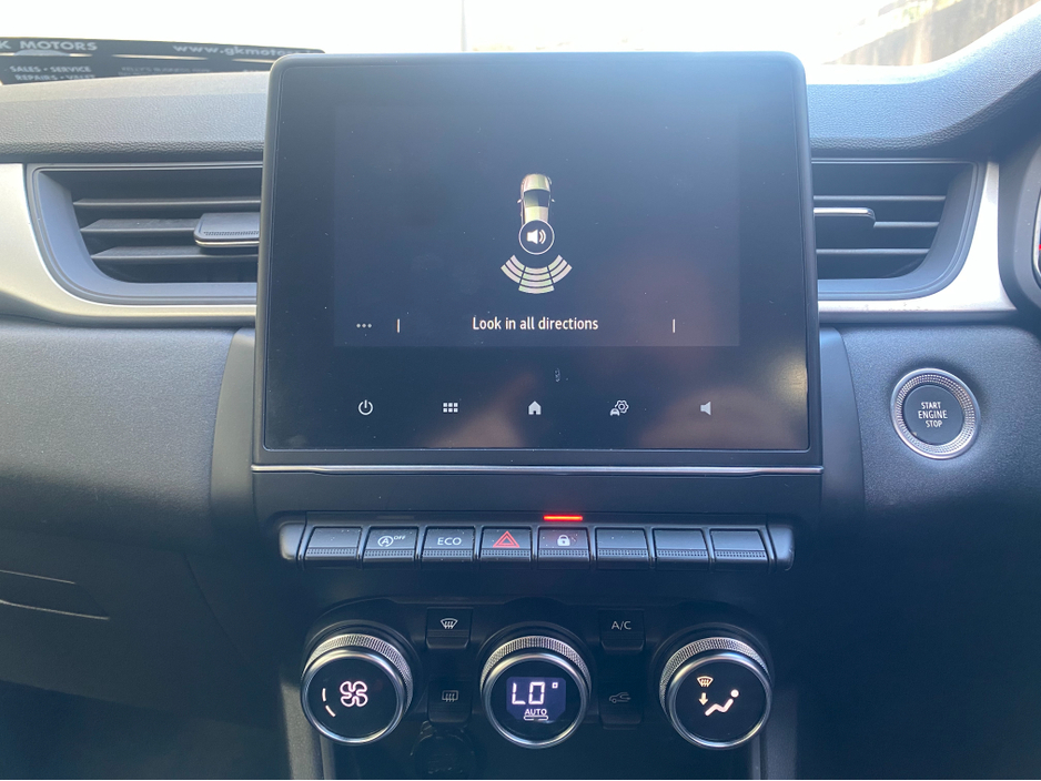 2023 Renault Captur - image 9