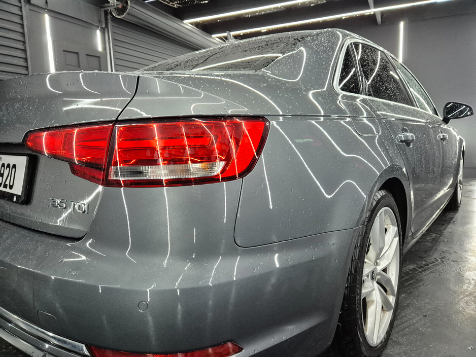 2019 Audi A4 - image 14