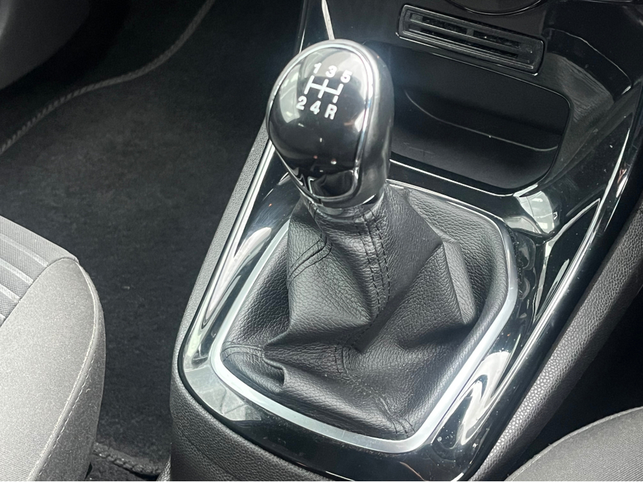 2016 Ford Fiesta 1.25 ZETEC 82PS 3DR €9,500