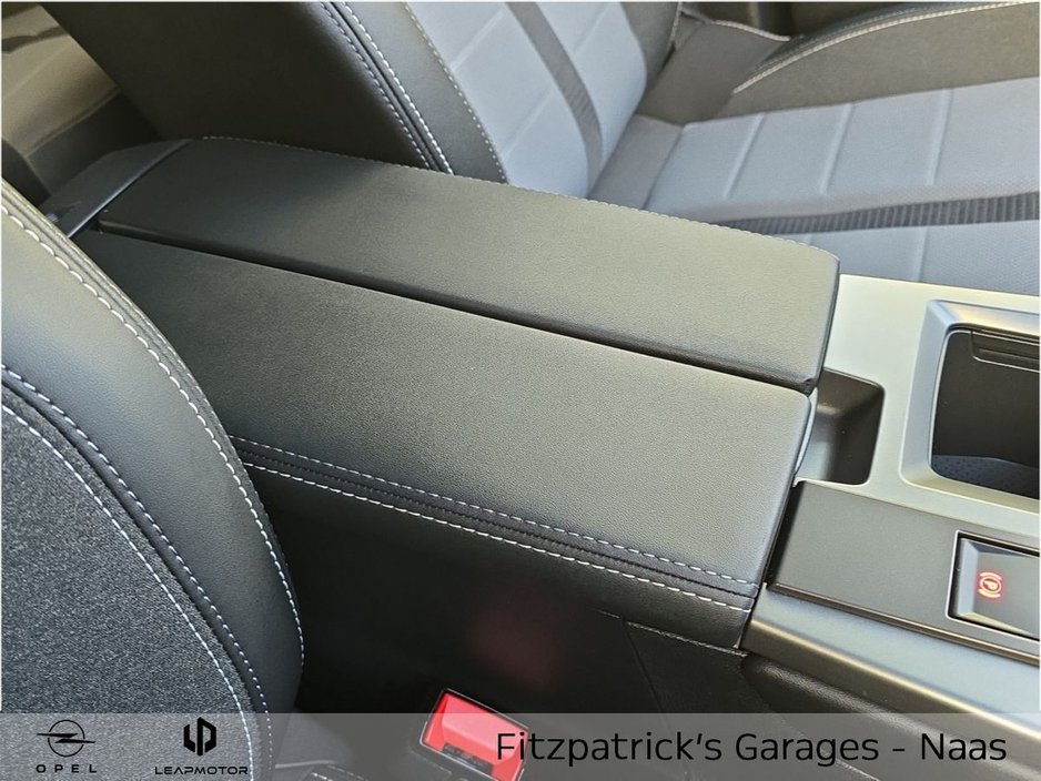 2025 Opel Grandland GS 73 kWh BEV Demo with 3.9% Finance Available & Price Includes €1,000 Scrappage Allowance €38,950