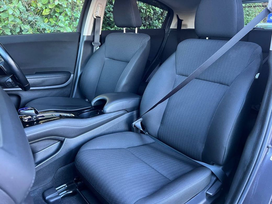 2016 Honda Vezel 1.5 HYBRID // ADAPTIVE CRUISE CONTROL // 16" ALLOYS // REVERSE CAMERA €14,750