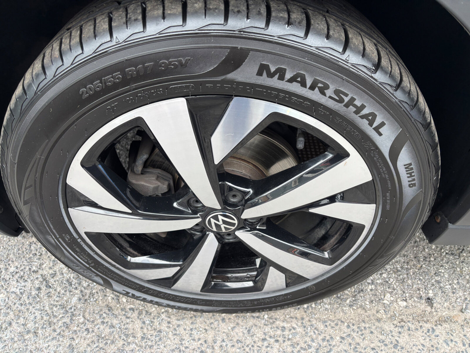 2023 Volkswagen Taigo - image 22