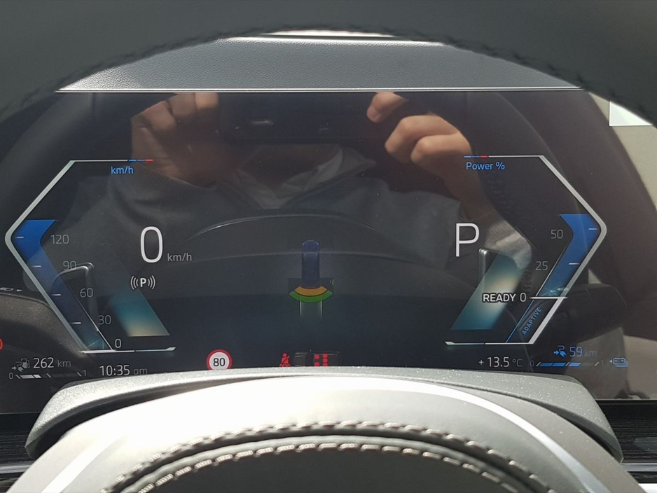 2026 BMW X5 - image 9