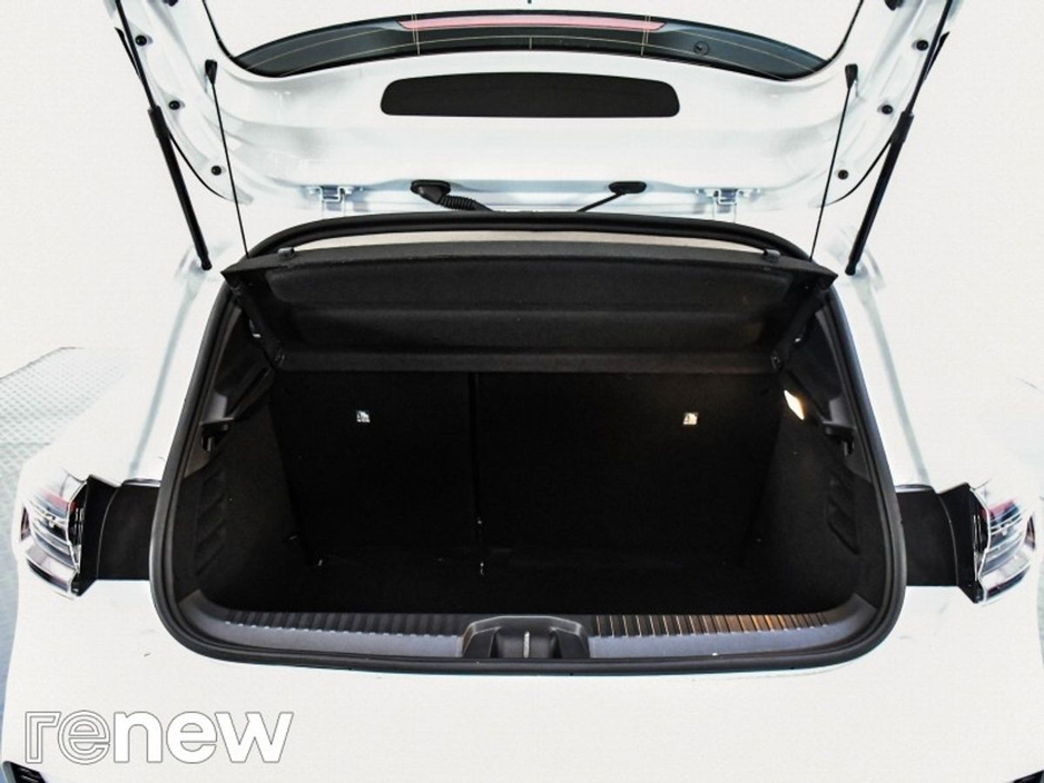 2025 Renault Clio - image 12