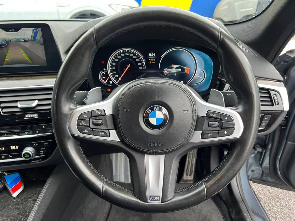 2018 BMW 5 Series - image 4