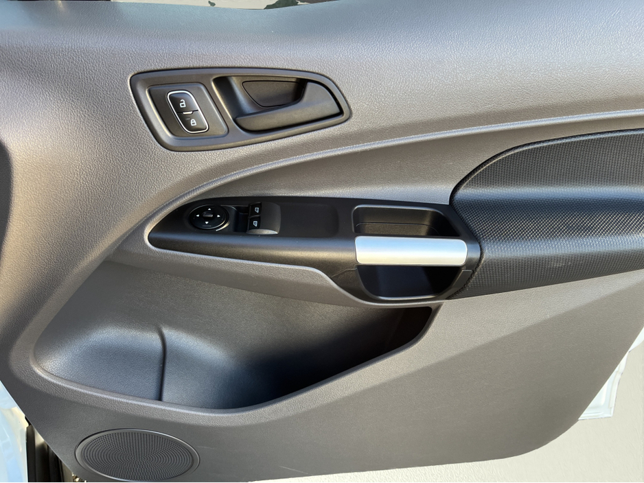 2022 Ford Transit Connect SWB HP TREND 1 1.5 TD 120 M6 FWD 3 €13,780