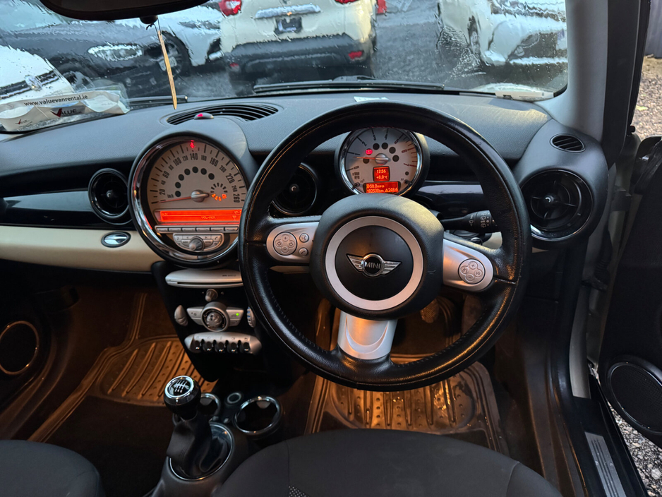 2010 MINI Hatch  €1,850