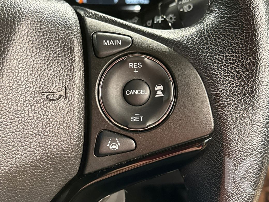 2017 Honda Vezel - image 17