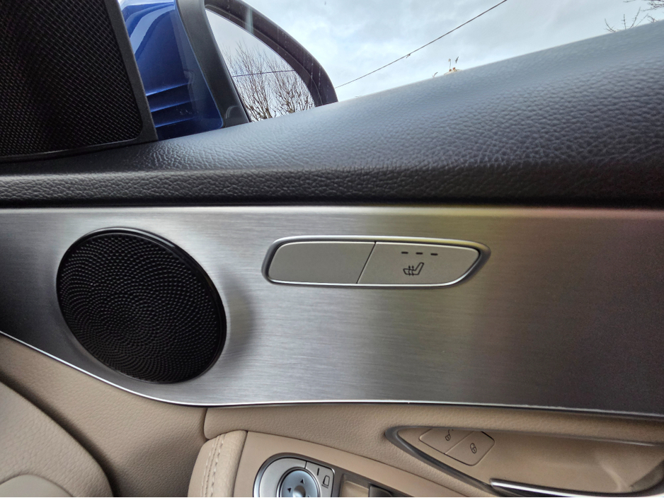 2019 Mercedes-Benz C Class - image 15