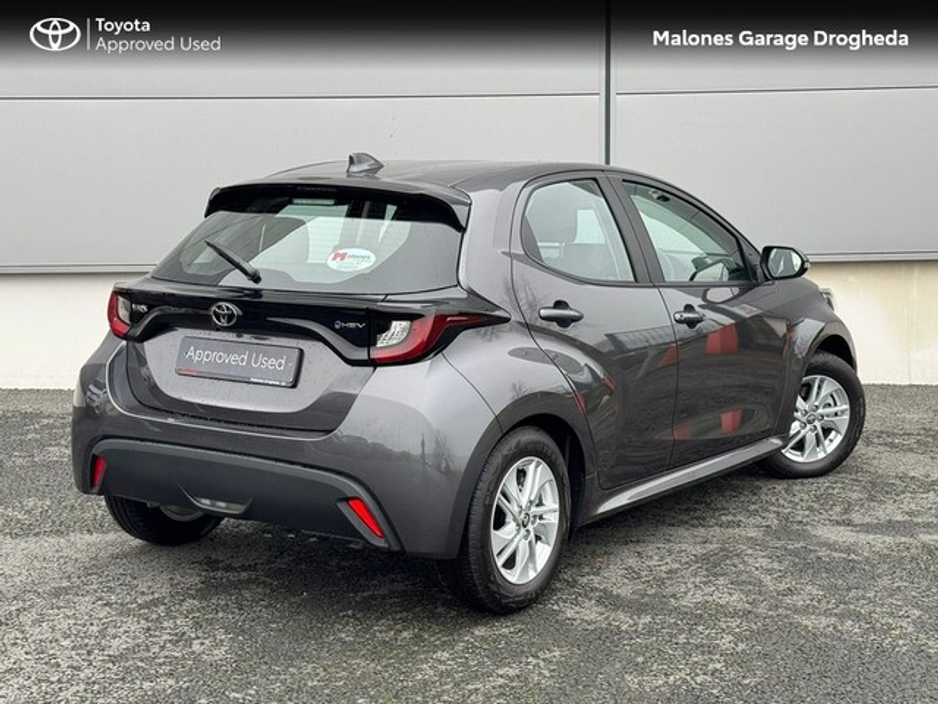 2025 Toyota Yaris - image 2