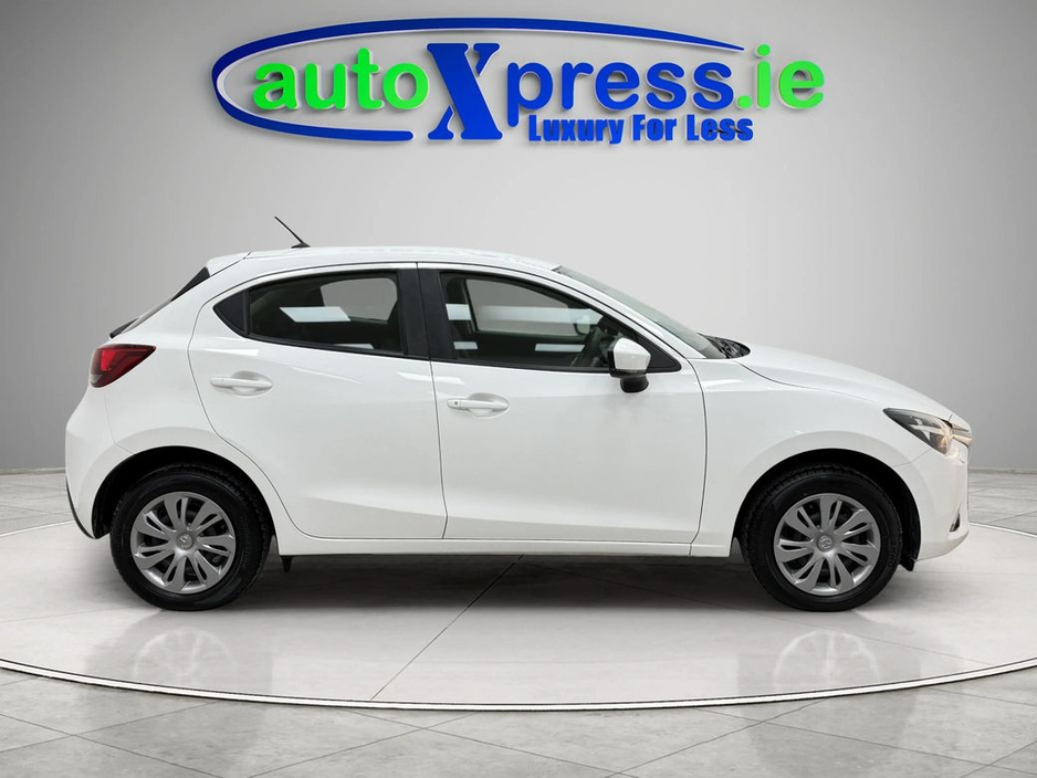 2019 Mazda Demio 1.5 Automatic, 4WD Reversing camera €13,995
