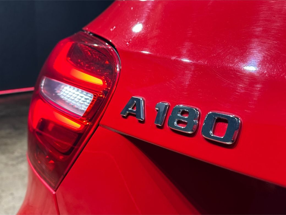 2018 Mercedes-Benz A Class A180 AMG STYLE - UPGRADED 18'' FACTORY ALLOYS - BLACK HALF LEATHER - PRIVACY GLASS - HEATED SEATS - REAR CAMERA €18,950