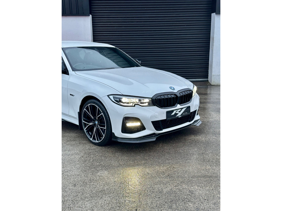 2022 BMW 3 Series  €32,995