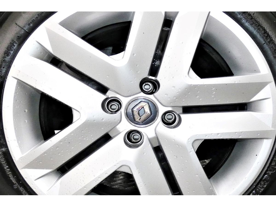 2022 Renault Clio - image 28