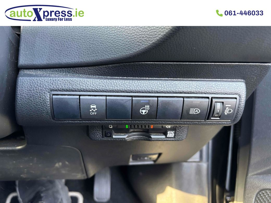 2021 Toyota Corolla - image 12