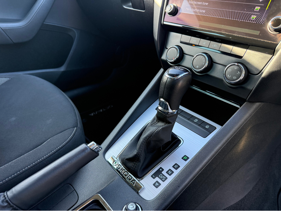 2019 Skoda Octavia AMBITION 1.0 TSI 115HP DSG 4 4DR AUTO €14,950