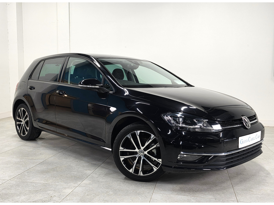 2020 Volkswagen Golf - image 2