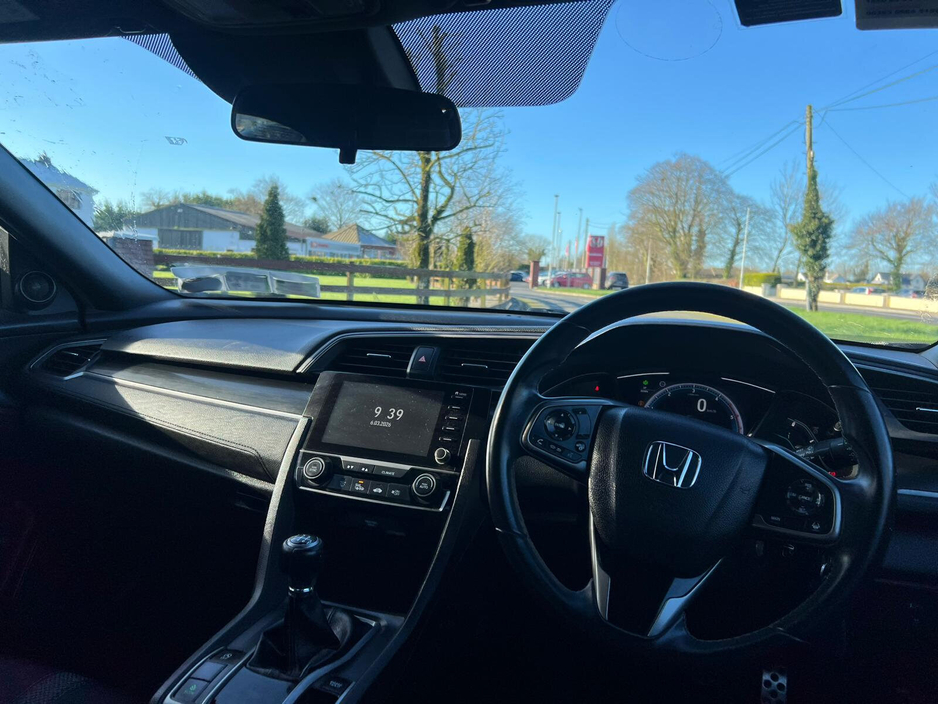 2021 Honda Civic - image 10