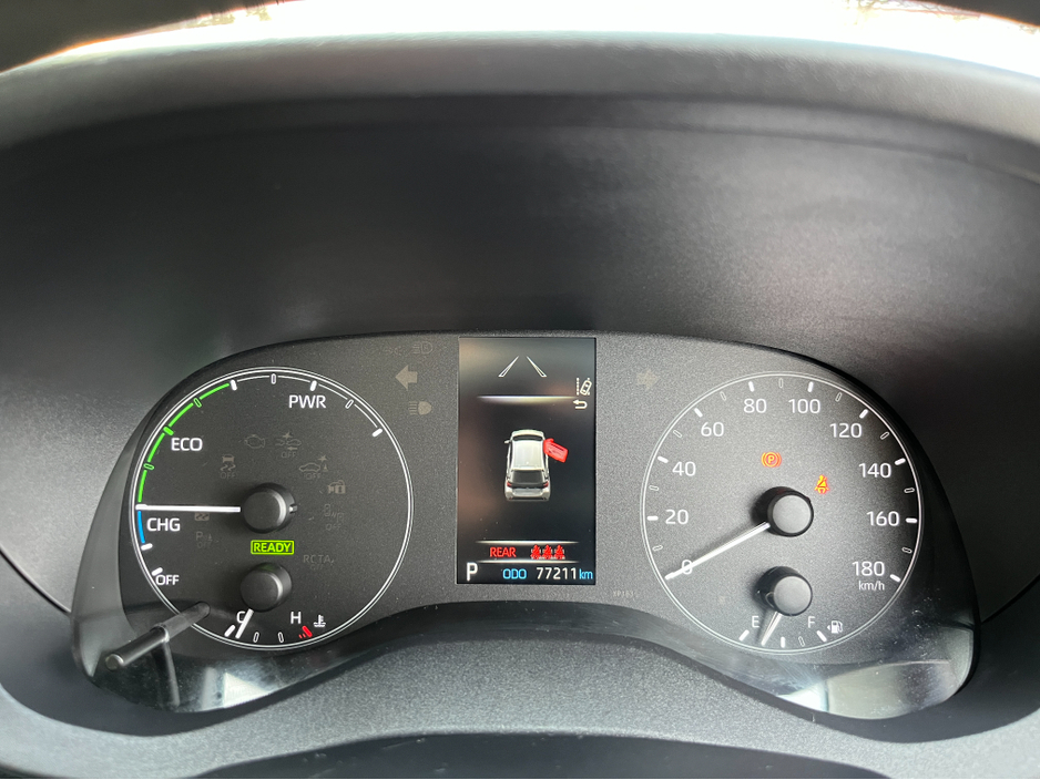 2021 Toyota Yaris - image 21