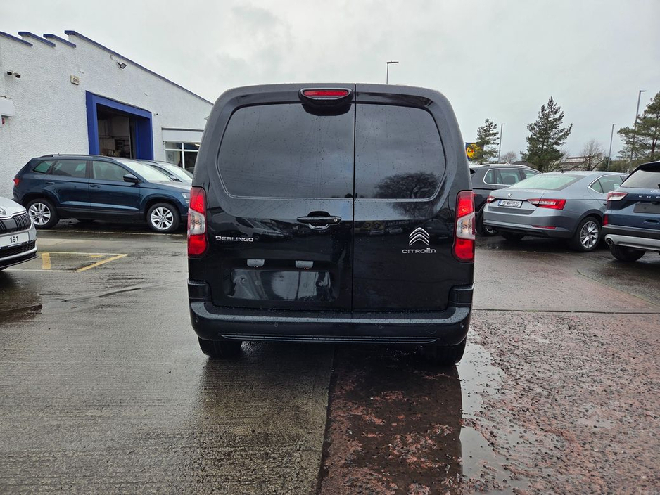 2022 Citroen Berlingo - image 6