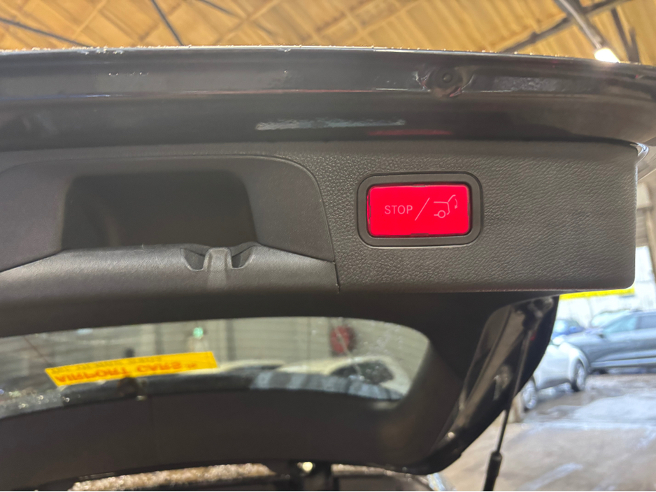 2023 Mercedes-Benz GLC Class 300 DE 4MAT 4MATIC 5DR AUTO Finance Available own this car from €199 per week €46,499