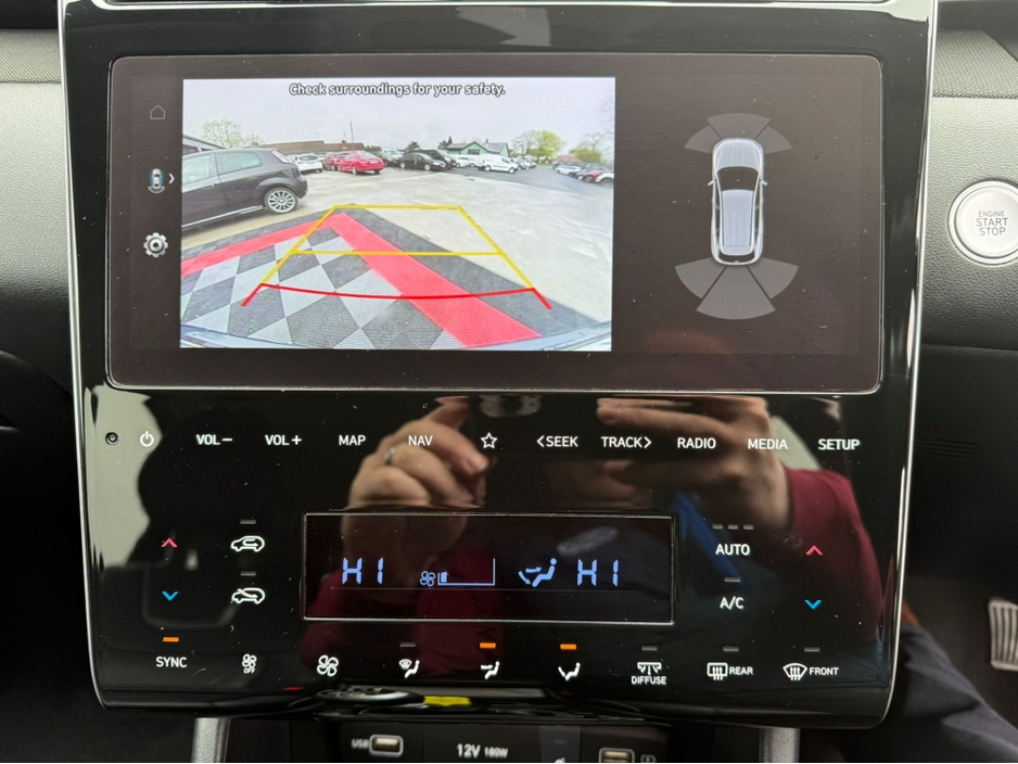 2022 Hyundai Tucson - image 13