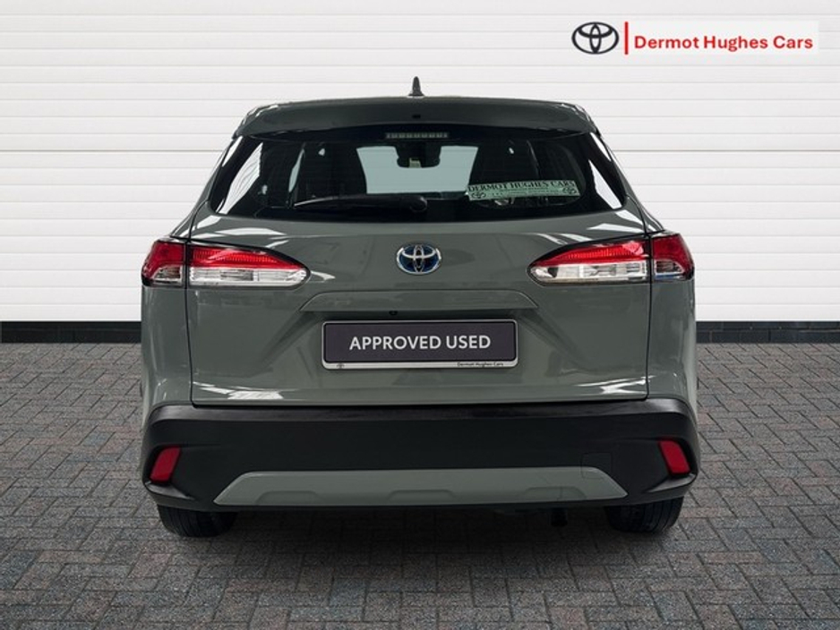 2024 Toyota Corolla Cross - image 4