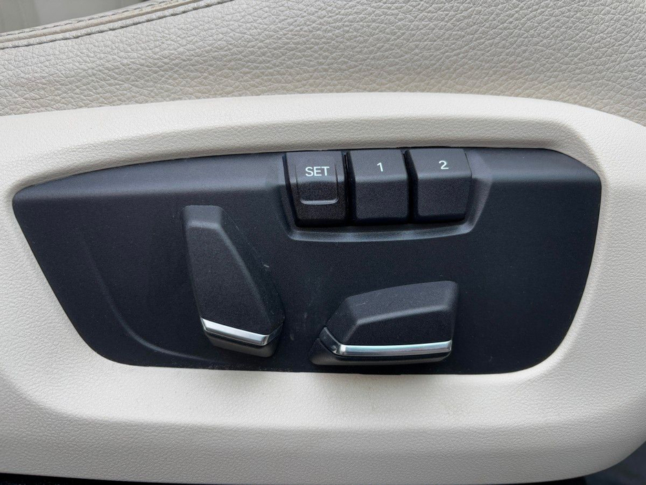 2017 BMW X5 - image 18