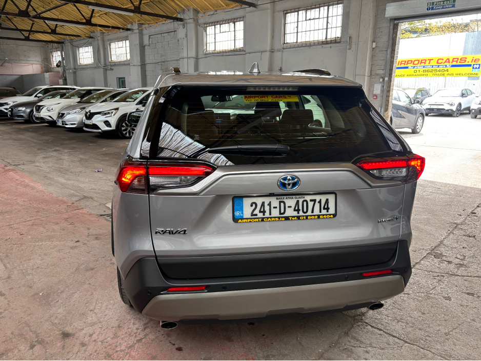 2024 Toyota Rav4 - image 10