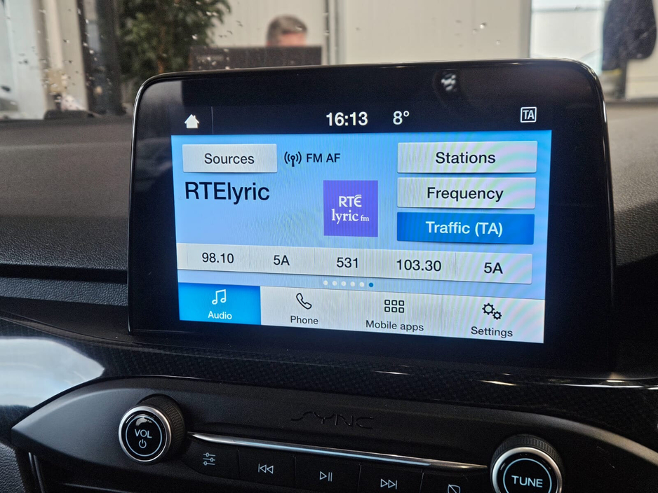 2019 Ford Focus - image 15