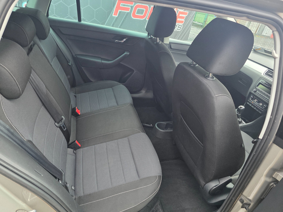 2014 Skoda Rapid 1.6 TDI/66kW (90bhp) Elegance €6,950