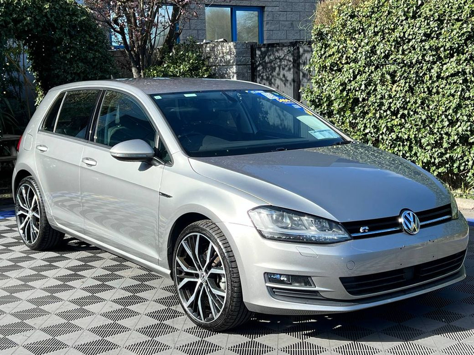 2015 Volkswagen Golf - image 15