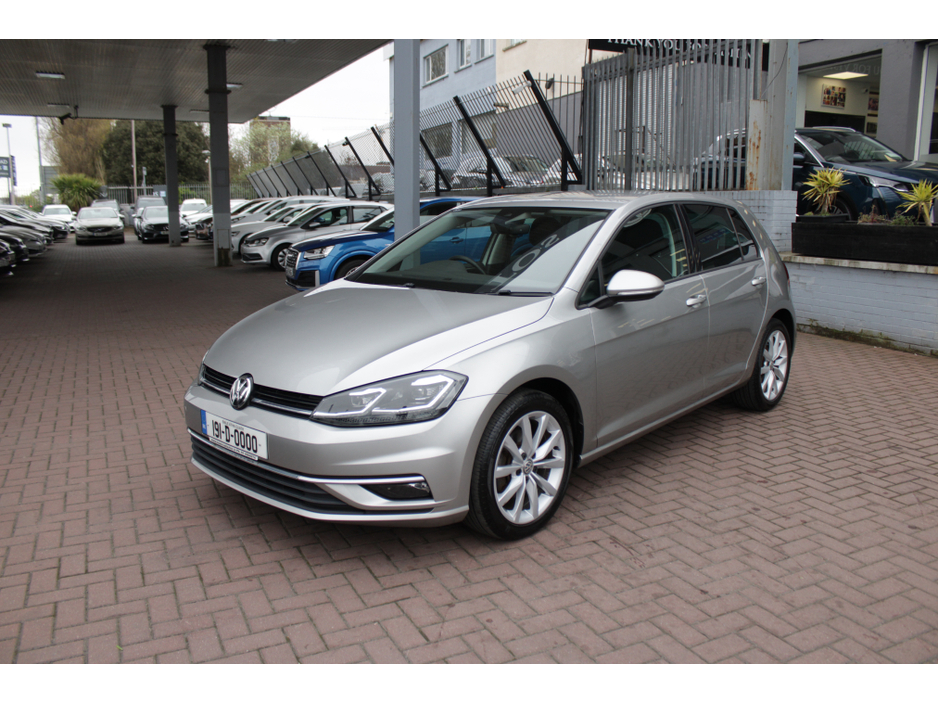 2019 Volkswagen Golf - image 8