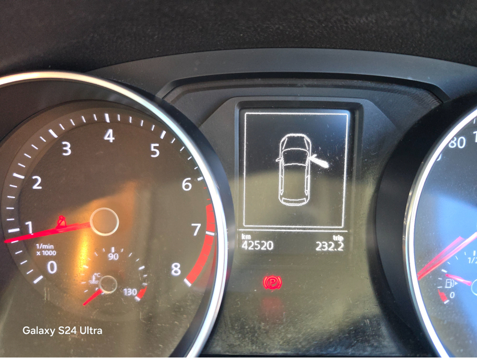 2015 Volkswagen Polo - image 13