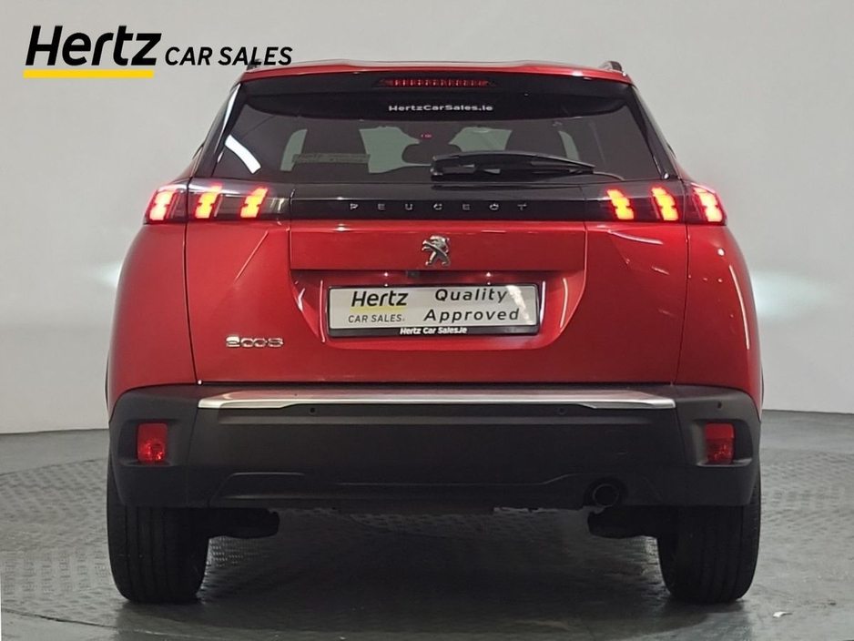 2023 Peugeot 2008 - image 4