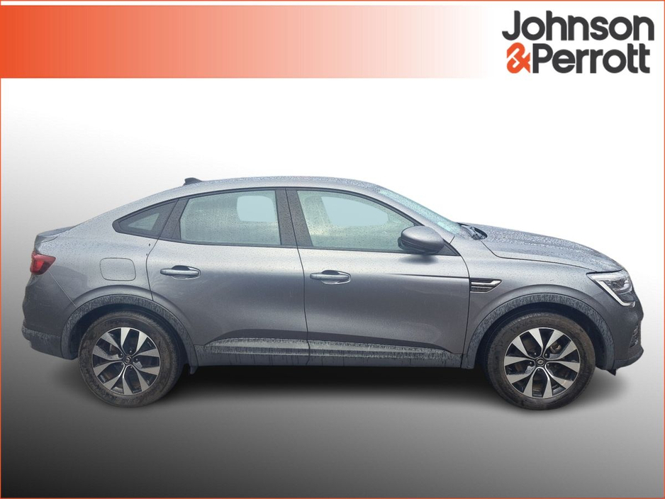 2022 Renault Arkana - image 14