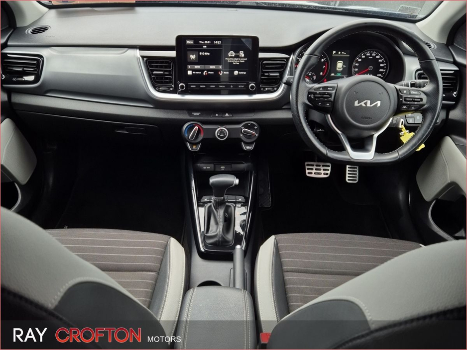 2023 Kia Stonic - image 4