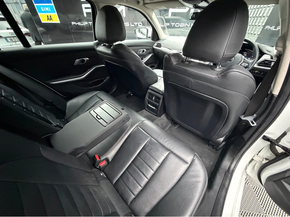 2020 BMW 3 Series 330e XDRIVE SPORT PRO AUTO €24,995