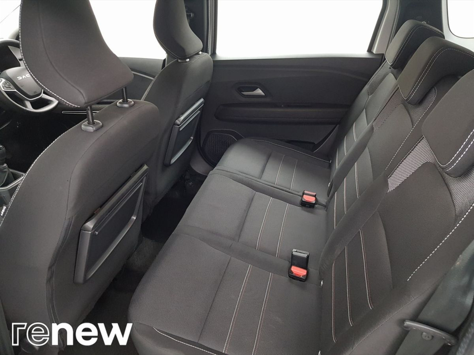 2023 Dacia Jogger - image 11