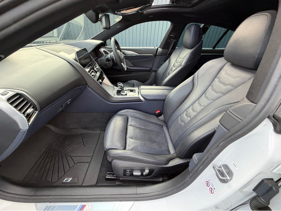 2020 BMW 8 Series - image 44