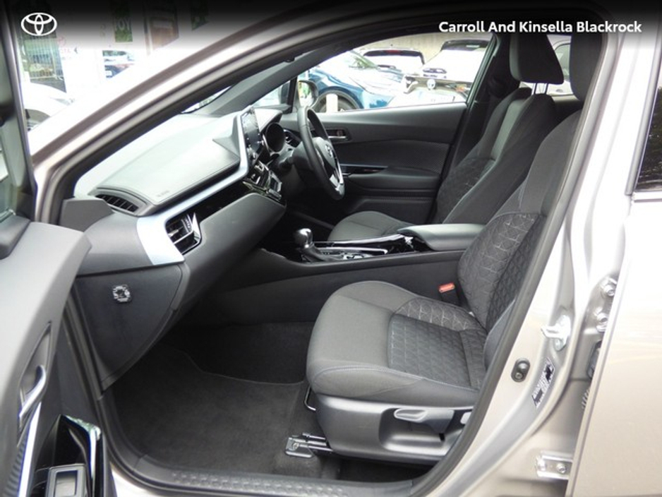 2020 Toyota C-HR Hybrid Sport €23,950