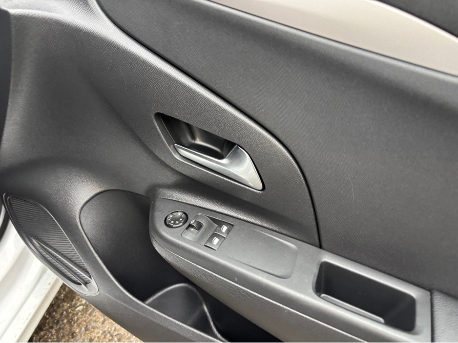 2022 Opel Corsa SC-1.2 75PS-PET-5SP 4DR Finance Available own this car from €58 per week €13,499