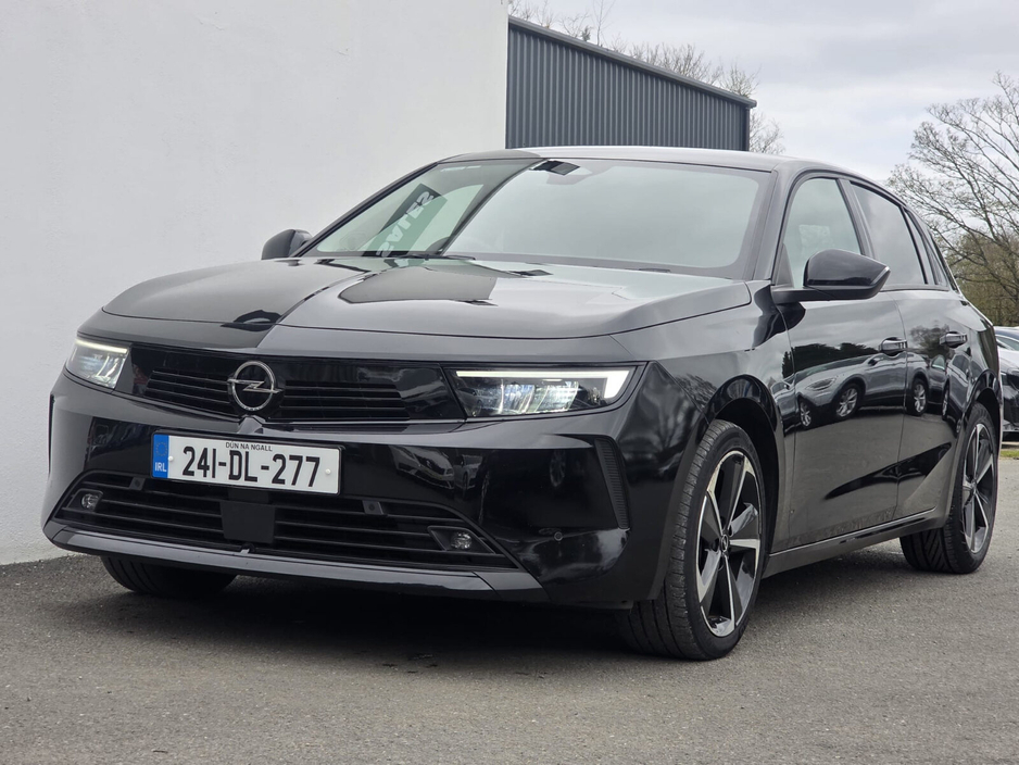 2024 Opel Astra - image 2