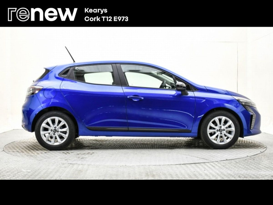 2025 Renault Clio - image 14