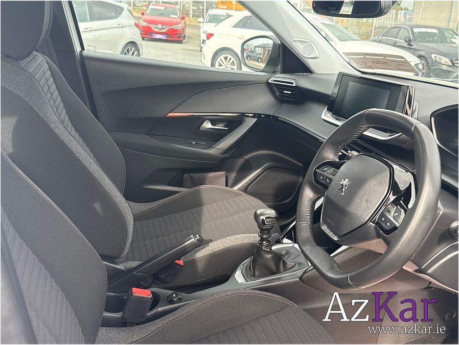 2022 Peugeot 2008 - image 13