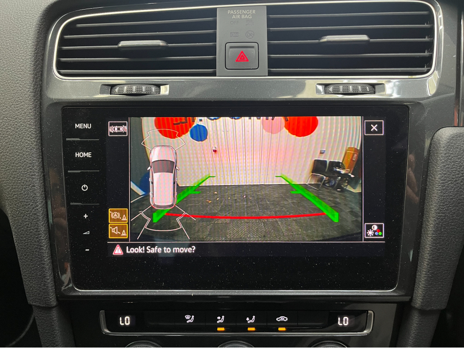 2019 Volkswagen Golf - image 19