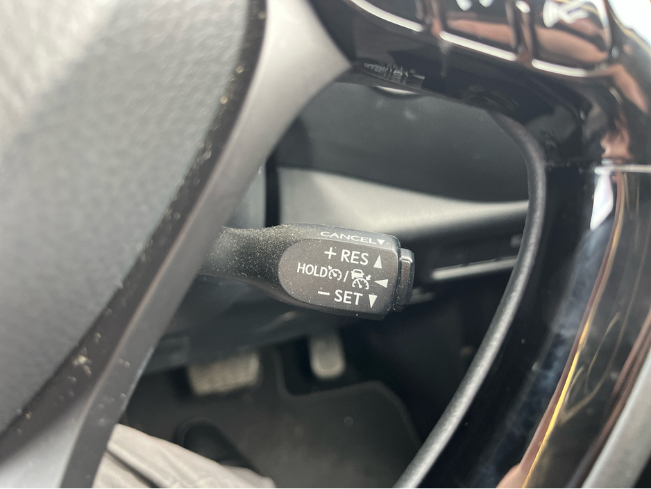 2023 Toyota C-HR - image 17