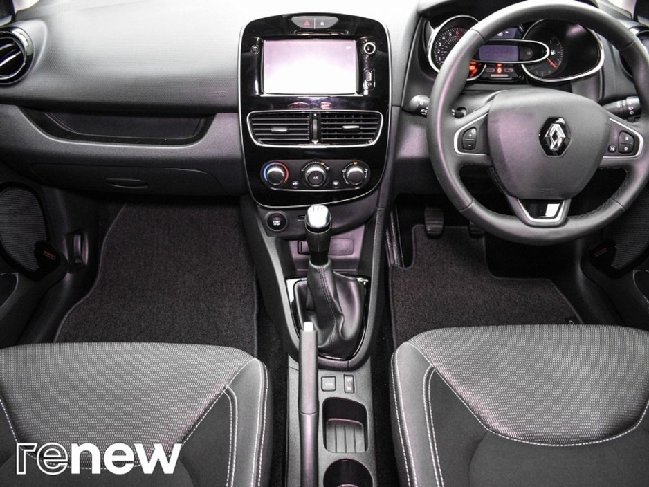 2018 Renault Clio - image 2