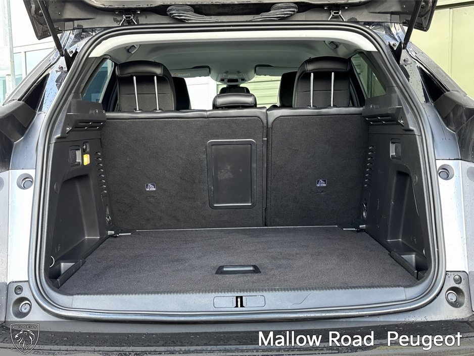 2023 Peugeot 3008 - image 9