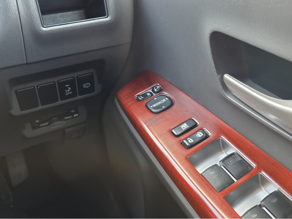 2012 Toyota Prius Alpha (7 Seater) - SELF CHARGING HYBRID -ALLOYS - REVERSE CAMERA -SIMI DEALER - LOW ROAD TAX BAND €12,450